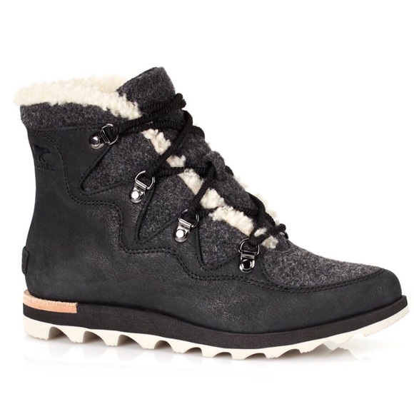 Sorel Shoes - SOLD Sorel Women’s Sneakchic Alpine Boot sz 10